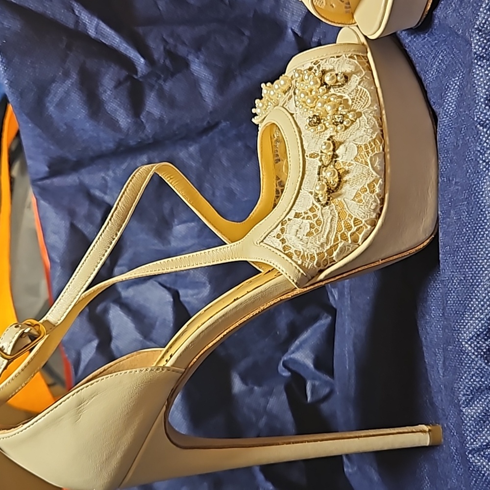 Marchesa Luxury Off White Pearl & Rhinestone Heels Wedding Pageant